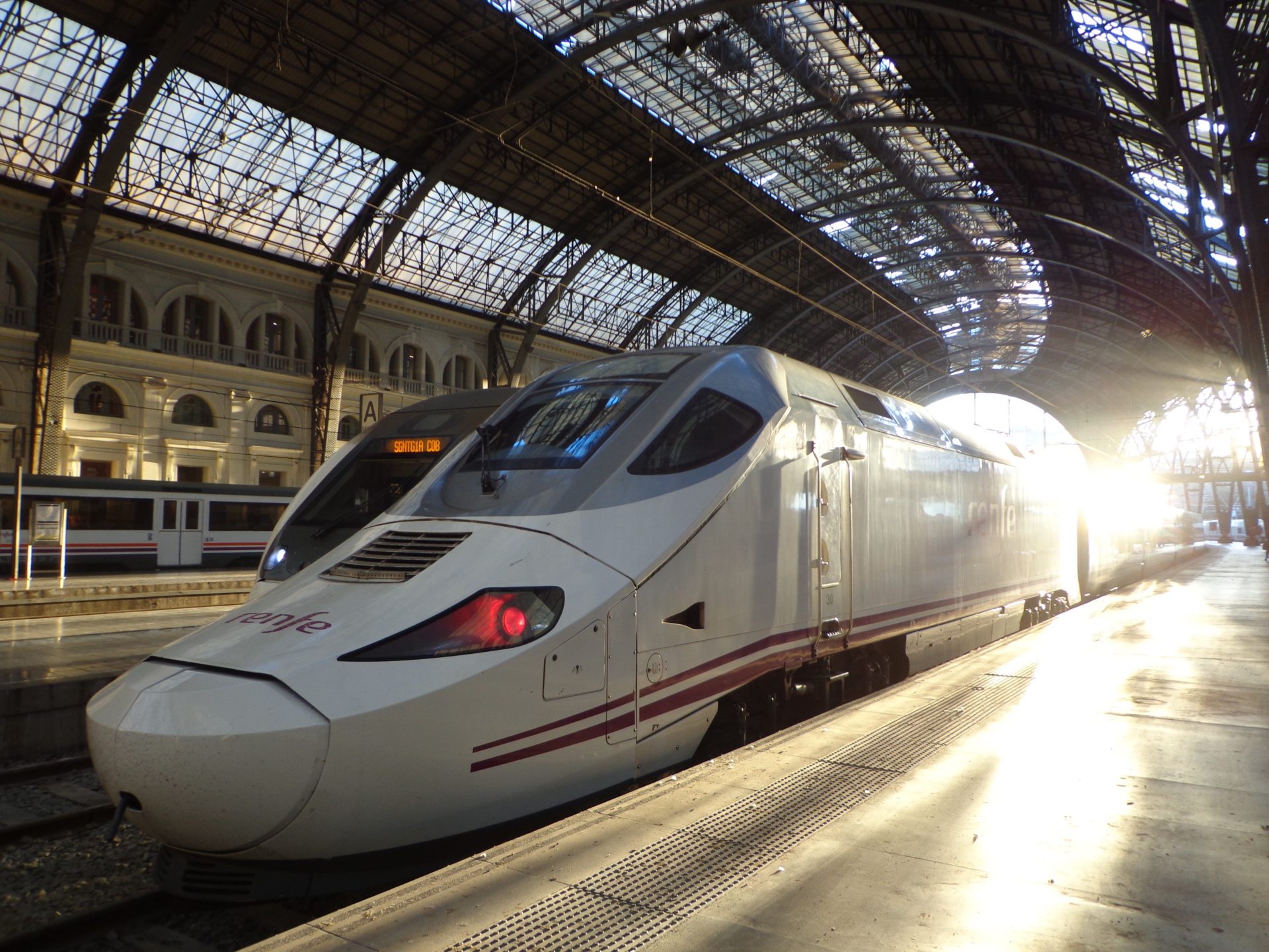 train-2365195